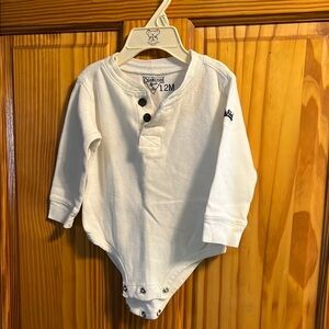 Baby Boy OshKosh B'gosh White Long Sleeve Bodysuit Size 12 months
